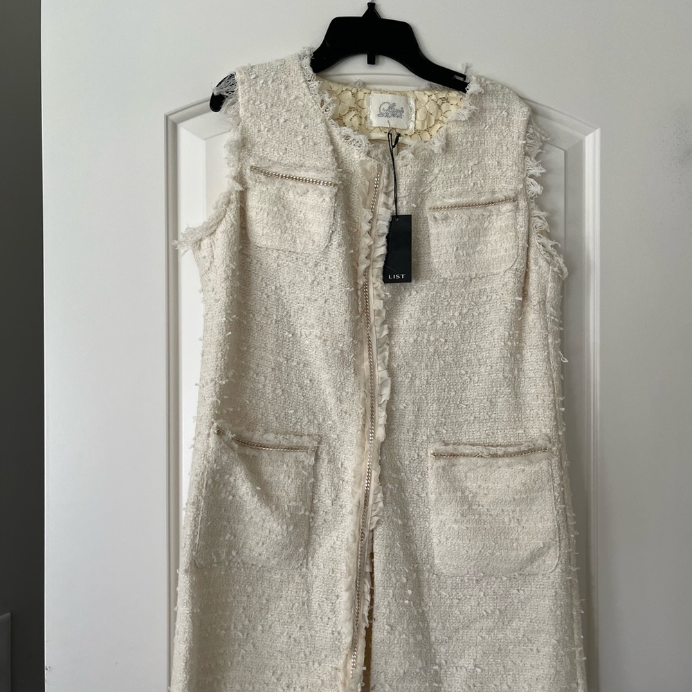 Italian brand List cream long vest.